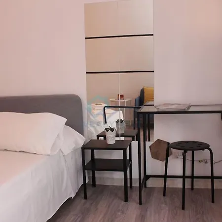 Apartment P R A T I Cozy Urban Escape *