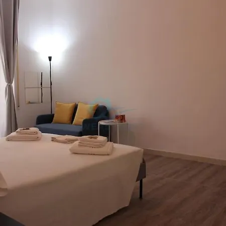 P R A T I Cozy Urban Escape Rome